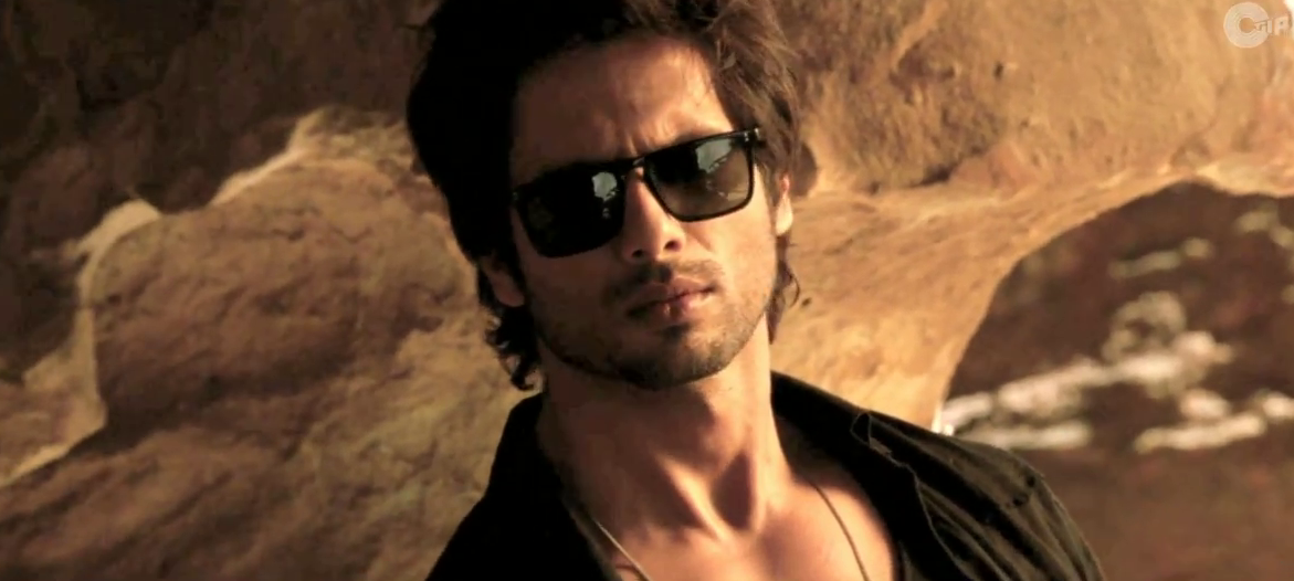 R Rajkumar Star Cast Pictures